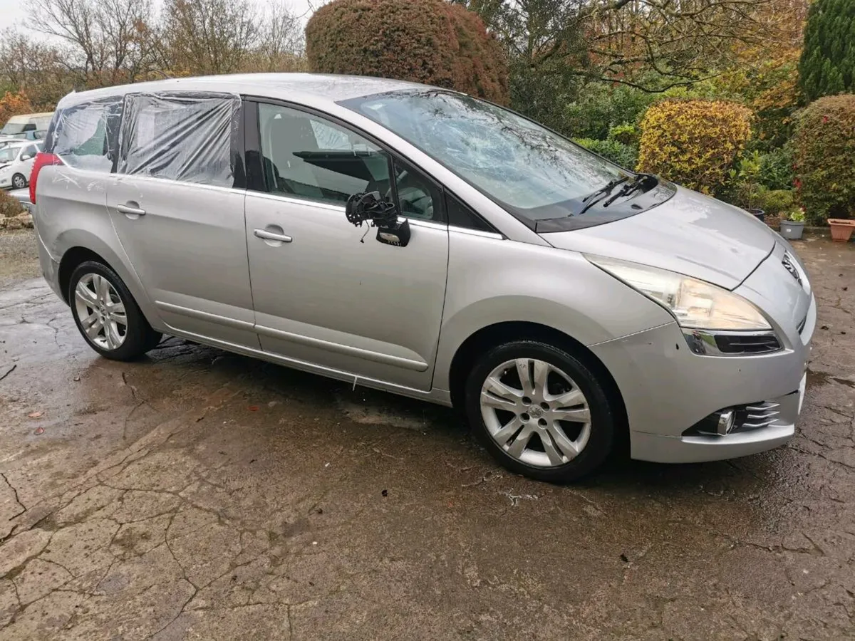 12 Peugeot 5008 1.6hdi - Image 1