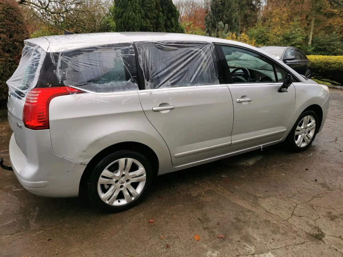 12 Peugeot 5008 1.6hdi - Image 2