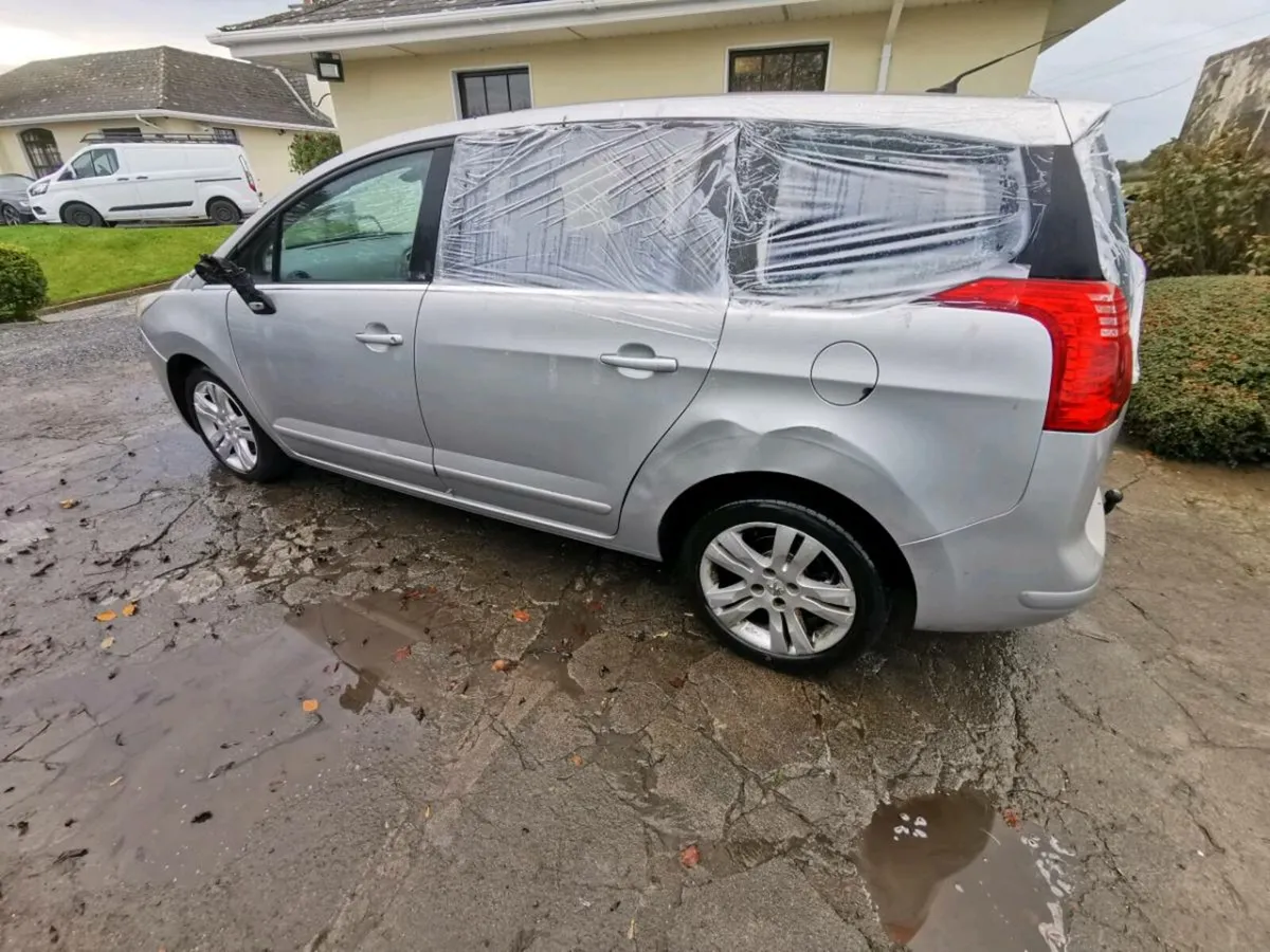 12 Peugeot 5008 1.6hdi - Image 3