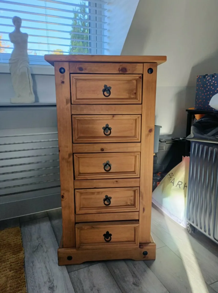5 drawer chest - Image 1