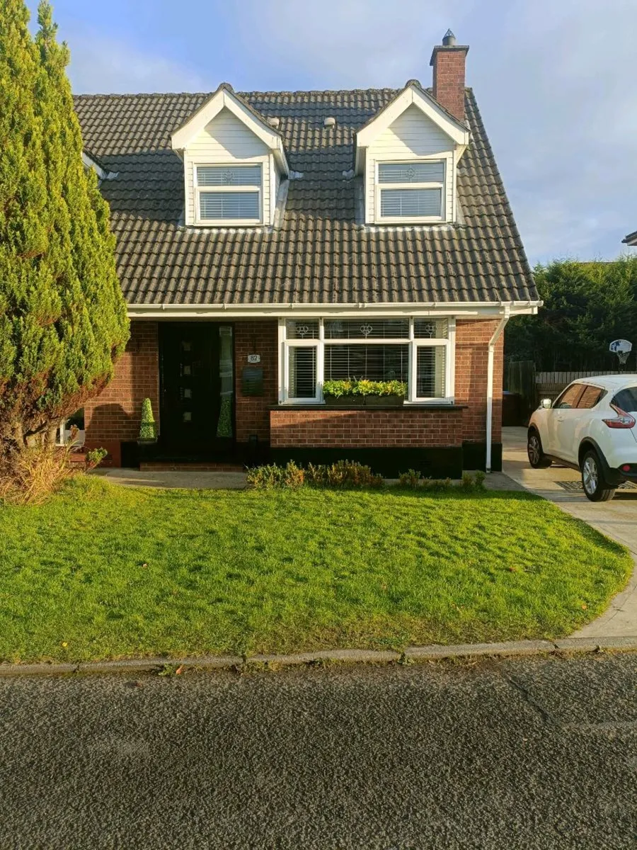 Venetian Blinds - Image 1