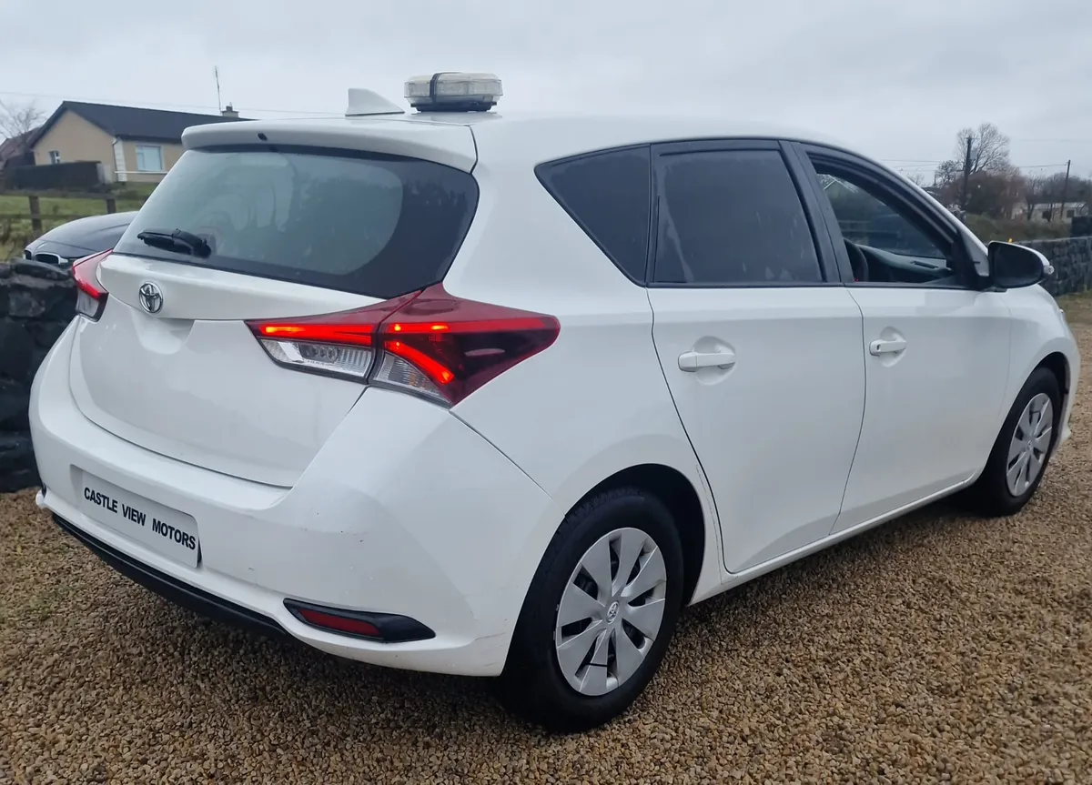 2019 TOYOTA AURIS 1.4D4D DOE GALWAY €7995 - Image 4