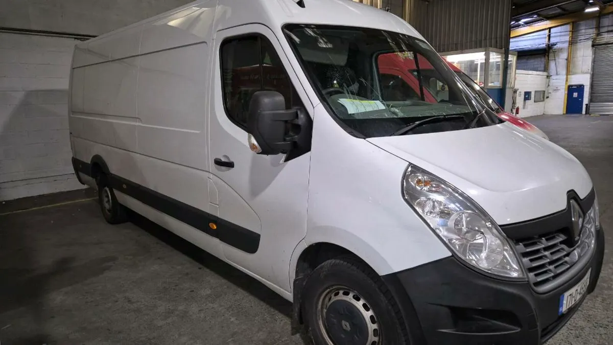 Renault Master Van - Image 2