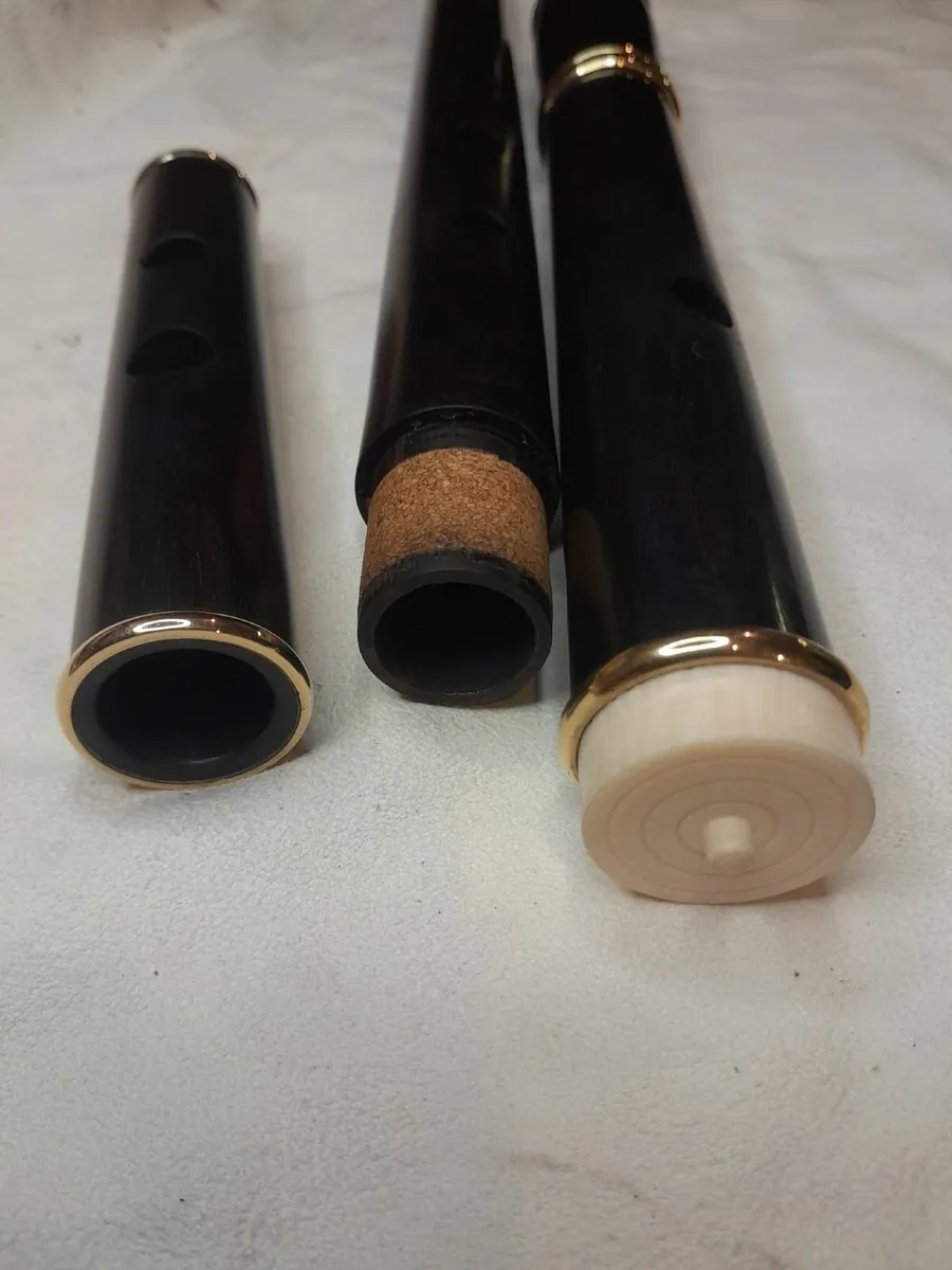 Blackwood wooden flute by Tommy Martin - Image 2