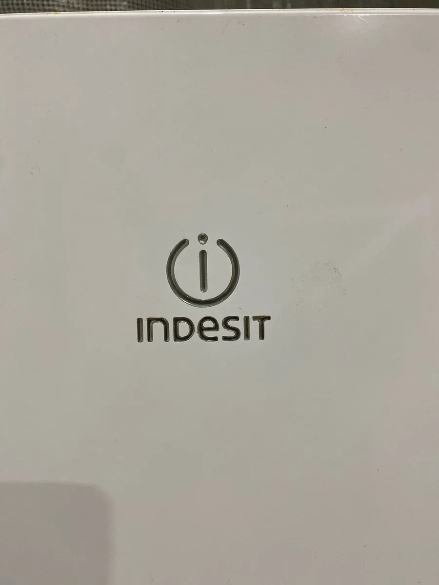 Indesit free standing freezer. - Image 1