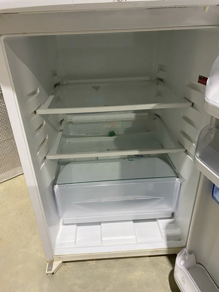 Hotpoint fridge - Image 2