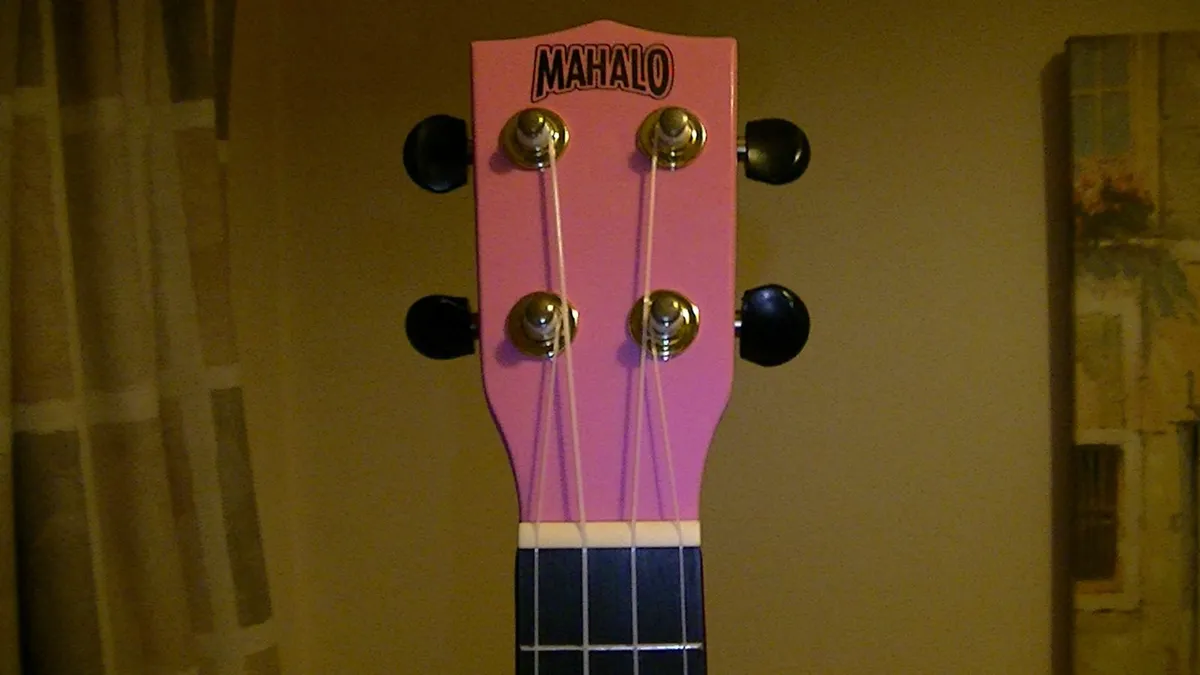 MAHALO Soprano Ukulele - Image 4