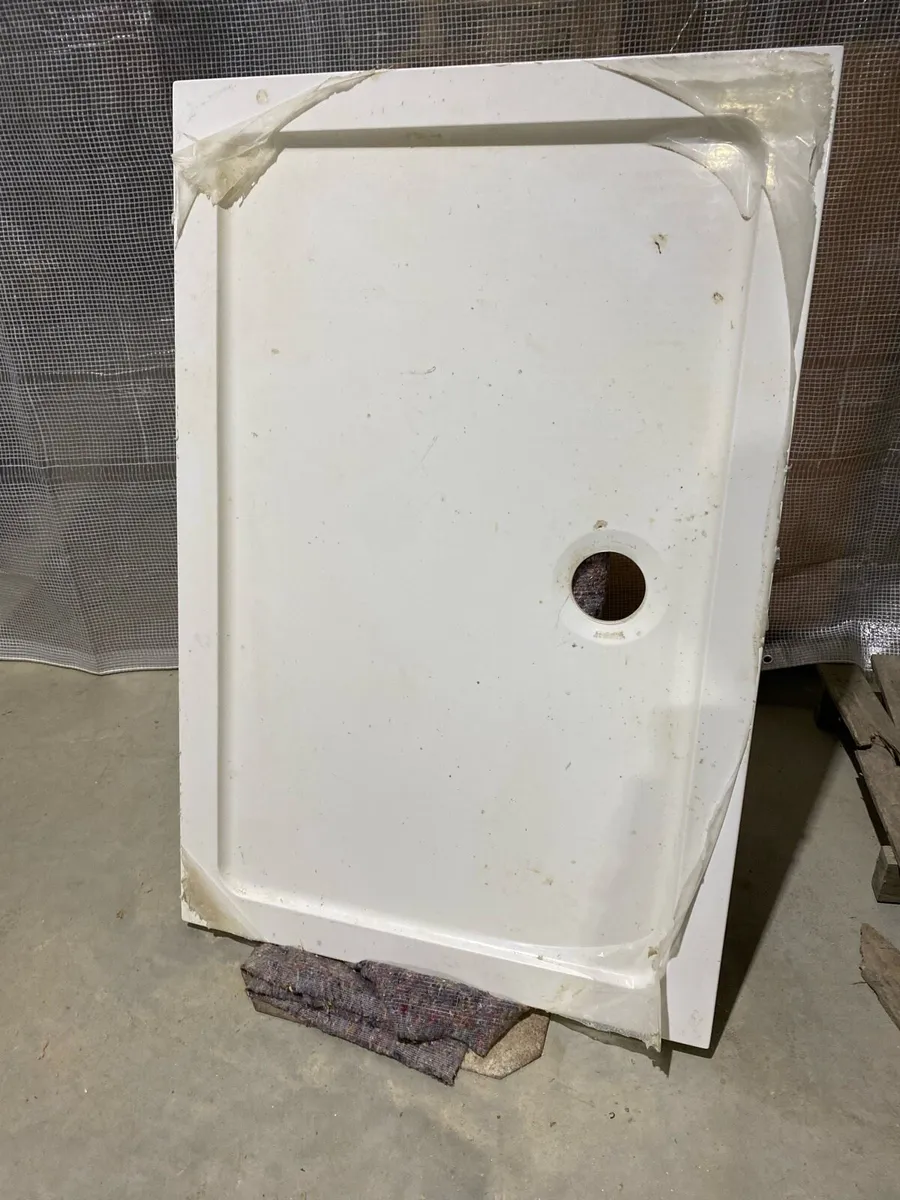 Shower tray - Image 1