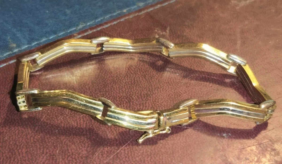 STRIPED WHITE & YELLOW GOLD, 9CT 11.19g Bracelet ! - Image 1