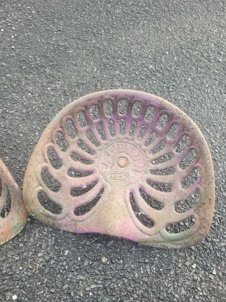 Vintage tractor seats - Image 4