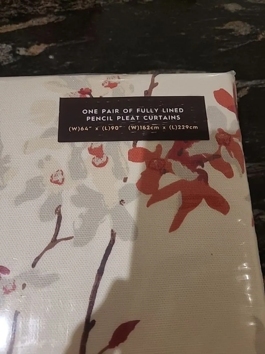 New Laura Ashley Curtains 64x90 - Image 2