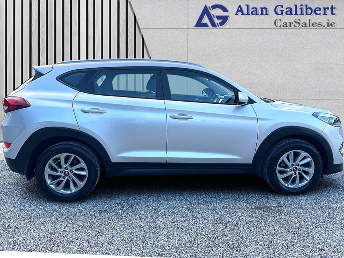 Hyundai Tucson 1.7 Diesel SE NAV €67 PW - Image 3
