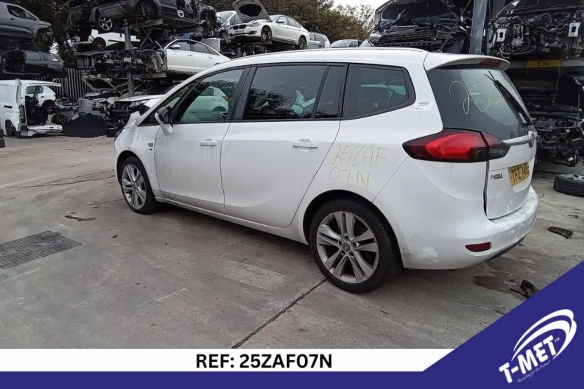 2014 VAUXHALL ZAFIRA BREAKING FOR PARTS - Image 4