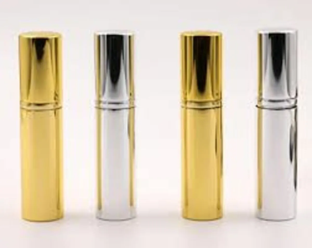 Metallic Golden Refillable Perfume Atomizer Bottle - Image 3