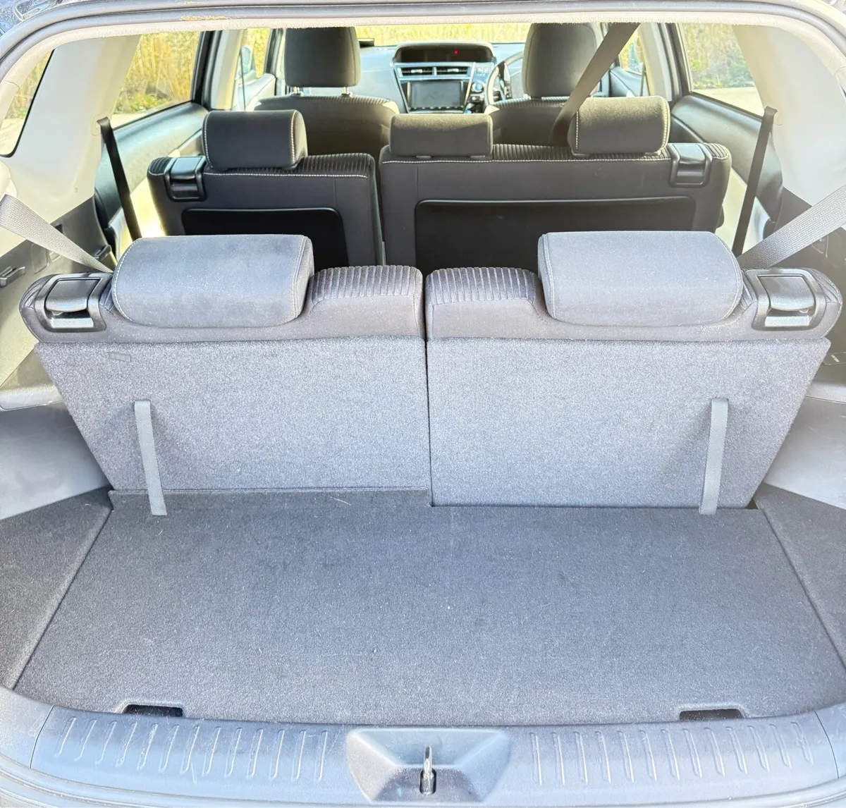 2020 Toyota Prius Alpha 7 Seater - Image 3