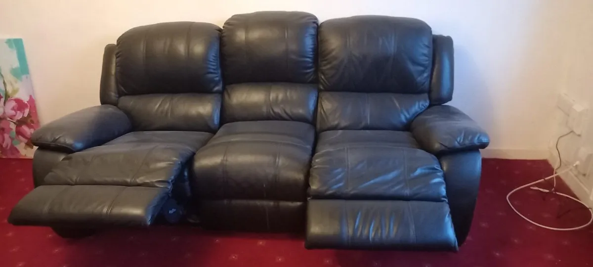2 Leather couches - Image 3