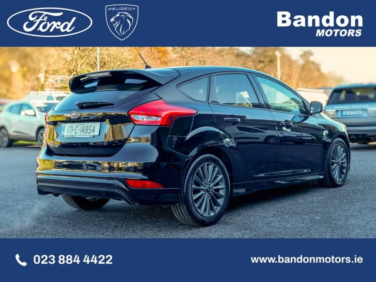 Ford Focus 2017 Automatic Ford Focus, Camera, Park - Image 3