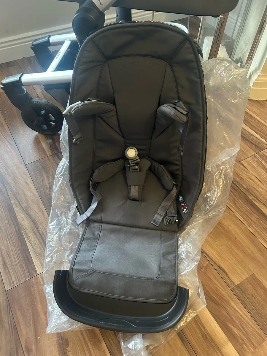 Joolz Pram - Image 4