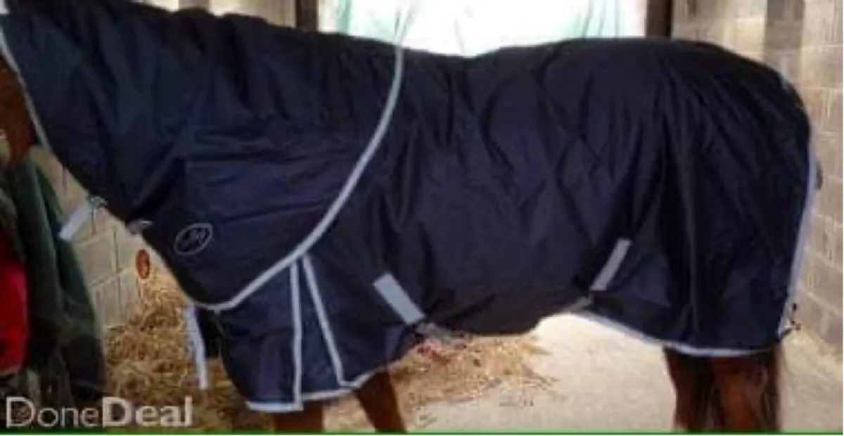 Reduced to clear New 600d 250g horse rugs outdoor - Image 1