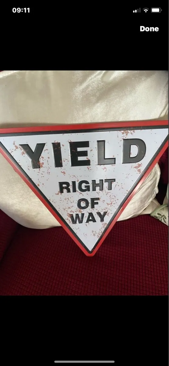 Metal ‘Yield Right of Way’ Sign - Image 1