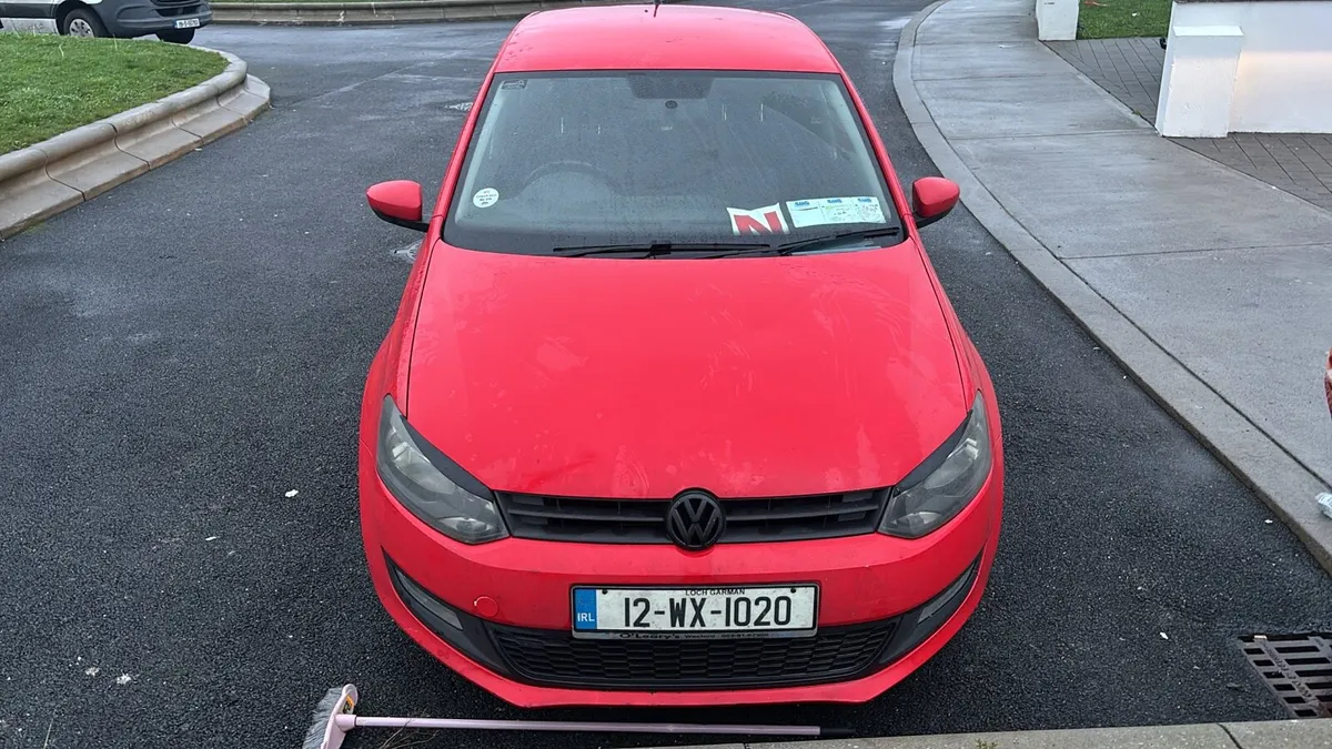 2012 Volkswagen polo - Image 1