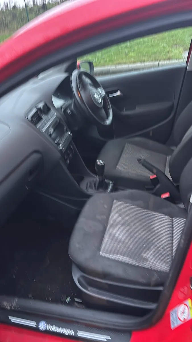 2012 Volkswagen polo - Image 4