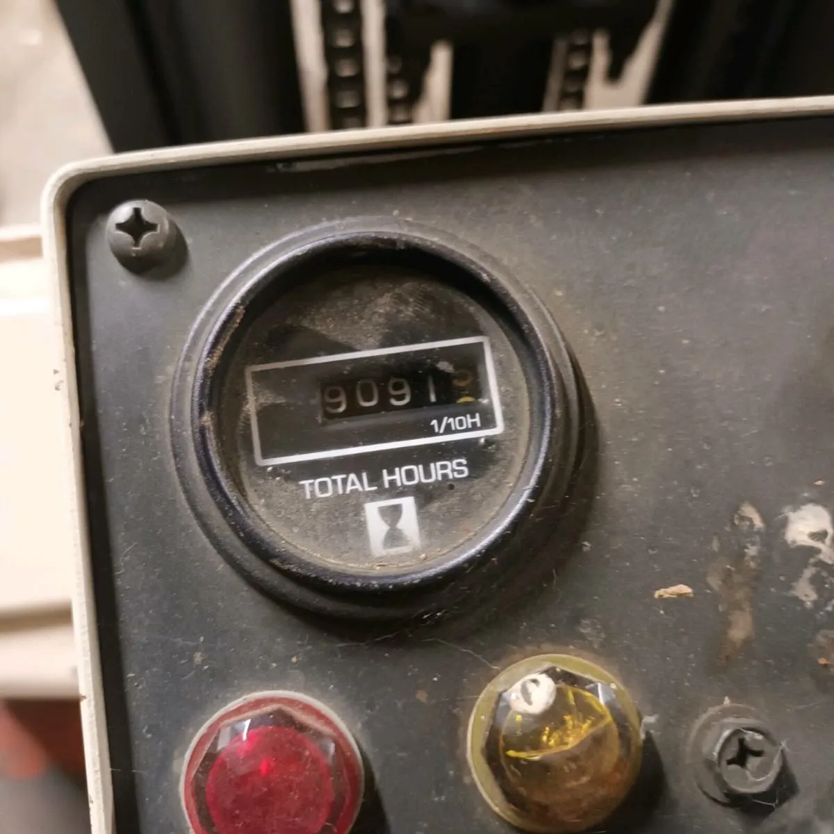 Nissan 2ton Electric Forklift - Image 3