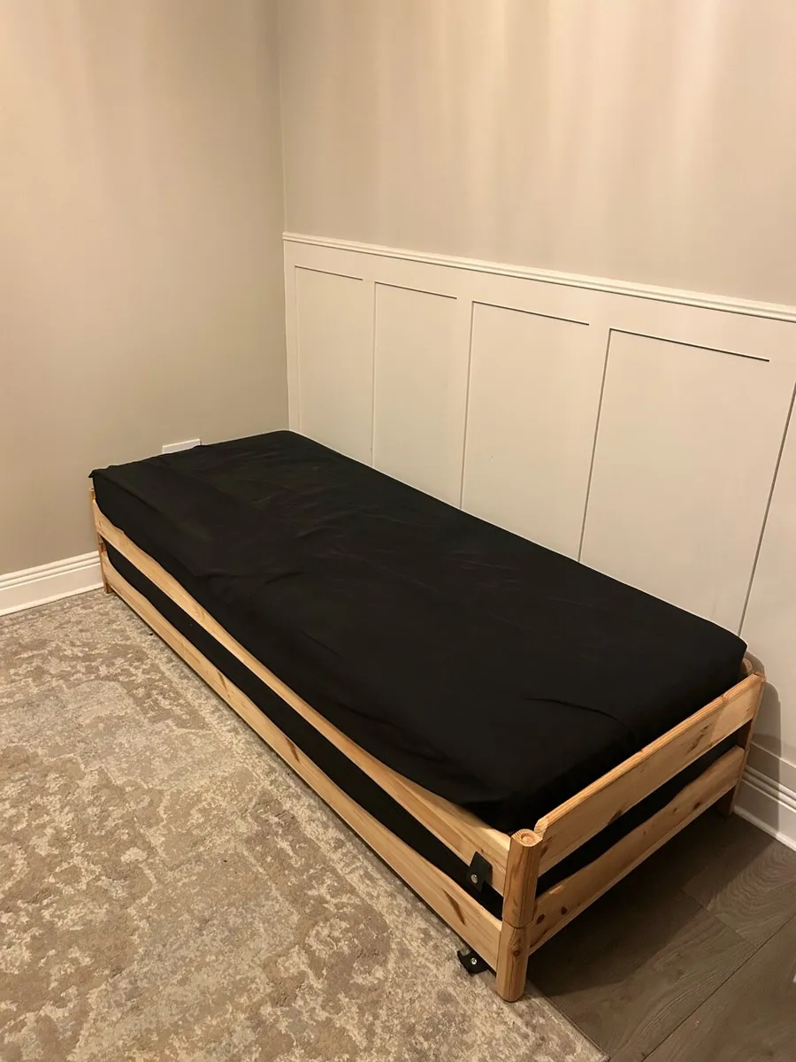IKEA stackable bed - Image 1