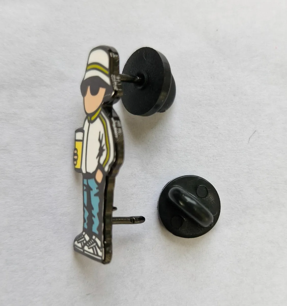 Leeds United limited edition badge - Image 3