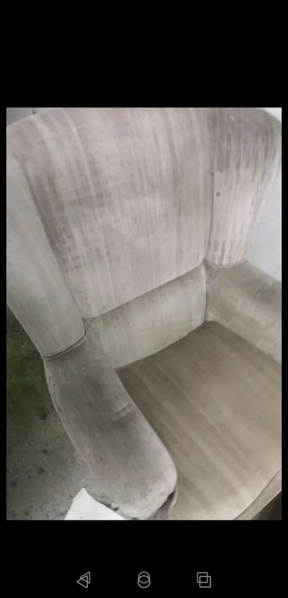 High quality & extremely comfortable Armchair - Image 1