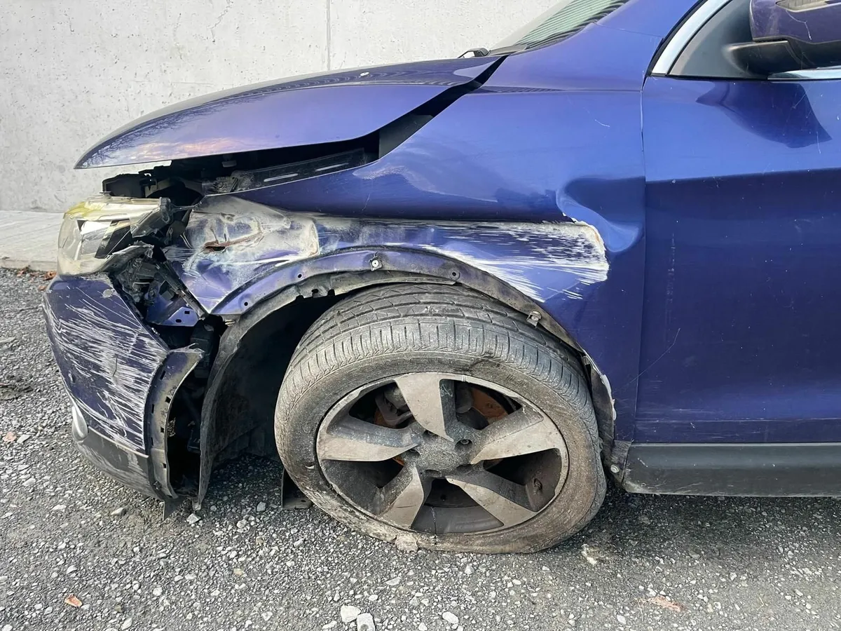 2016 Nissan Qashqai - Image 3