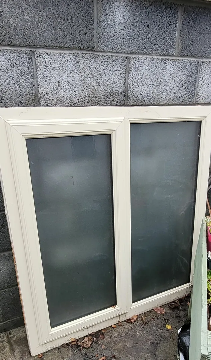 Cream pvc window privacy glass - Image 1