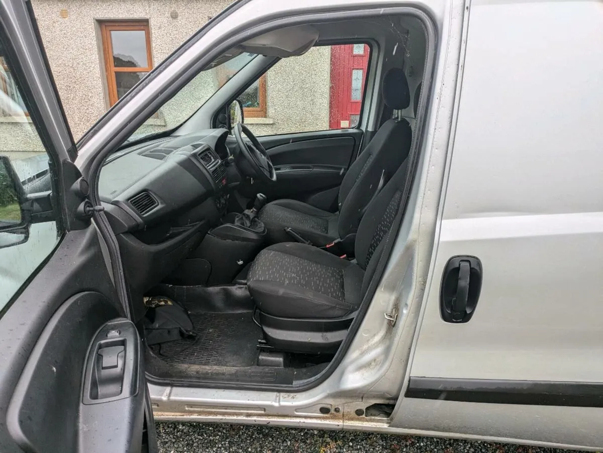 Opel Combo 2015 - Image 4