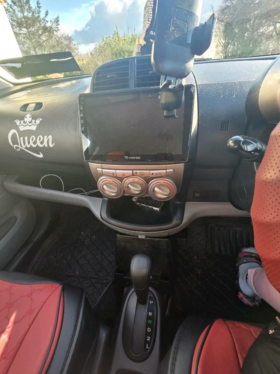 Daihatsu sirion - Image 4