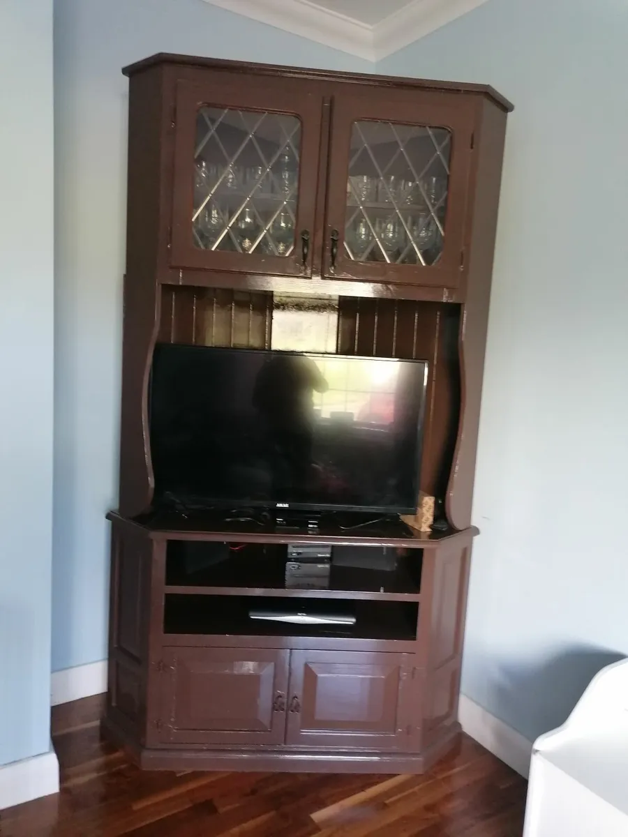 Corner TV Cabinet - Image 1