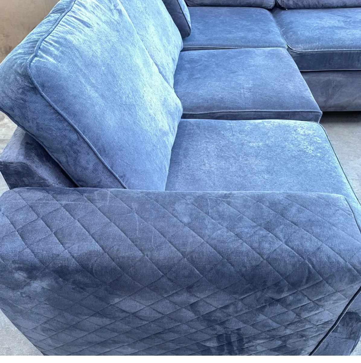 Dfs orka  beautiful corner Sofa  delivery av - Image 2