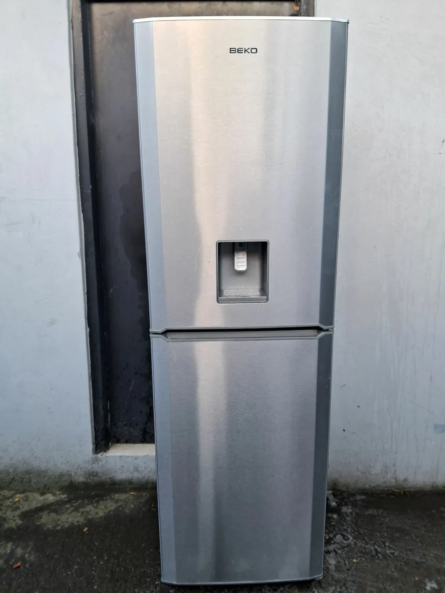 6 MOUNTH OLD FRIDGE AND FREEZER - Image 1