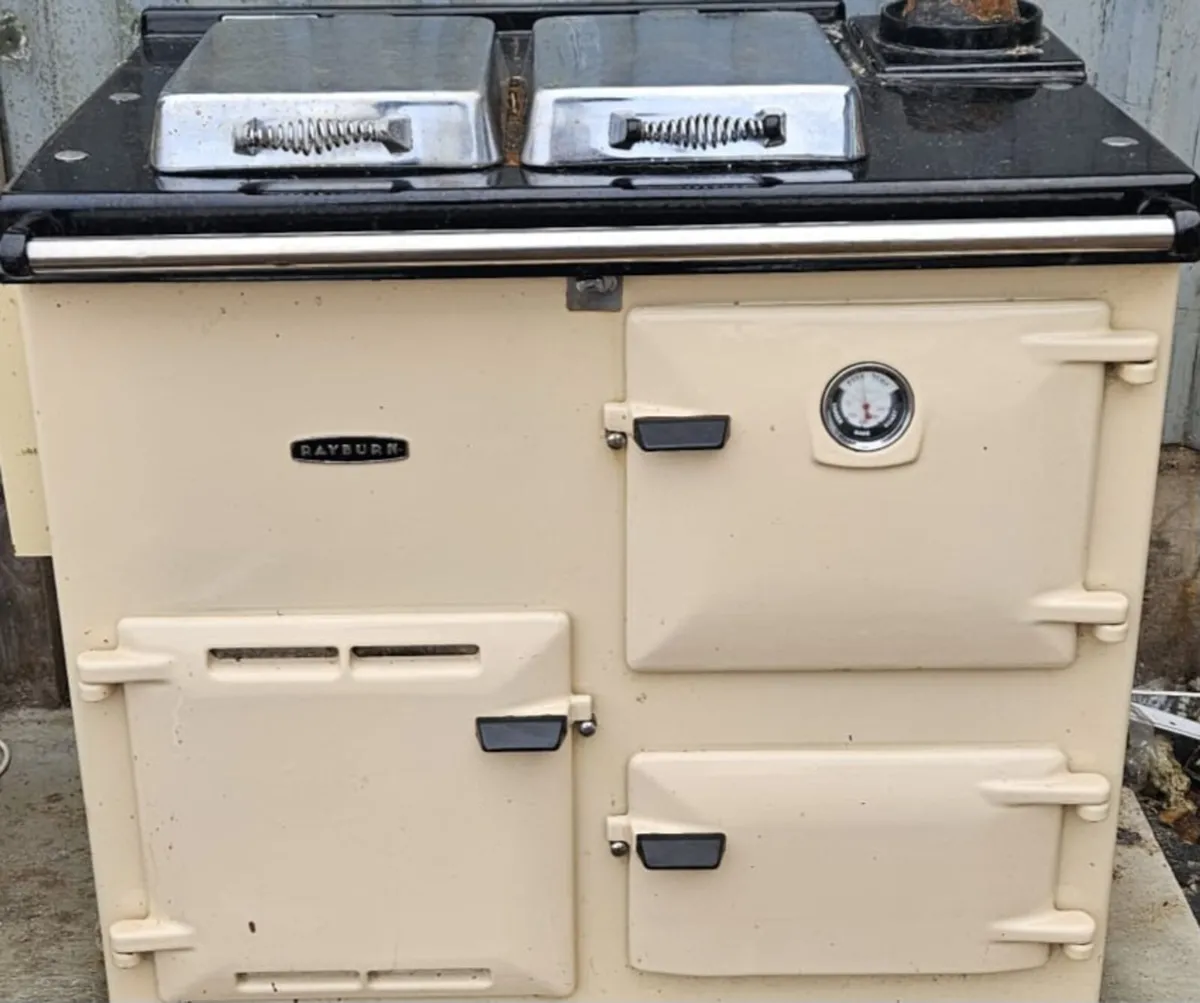 Rayburn single burner oil range - Image 1