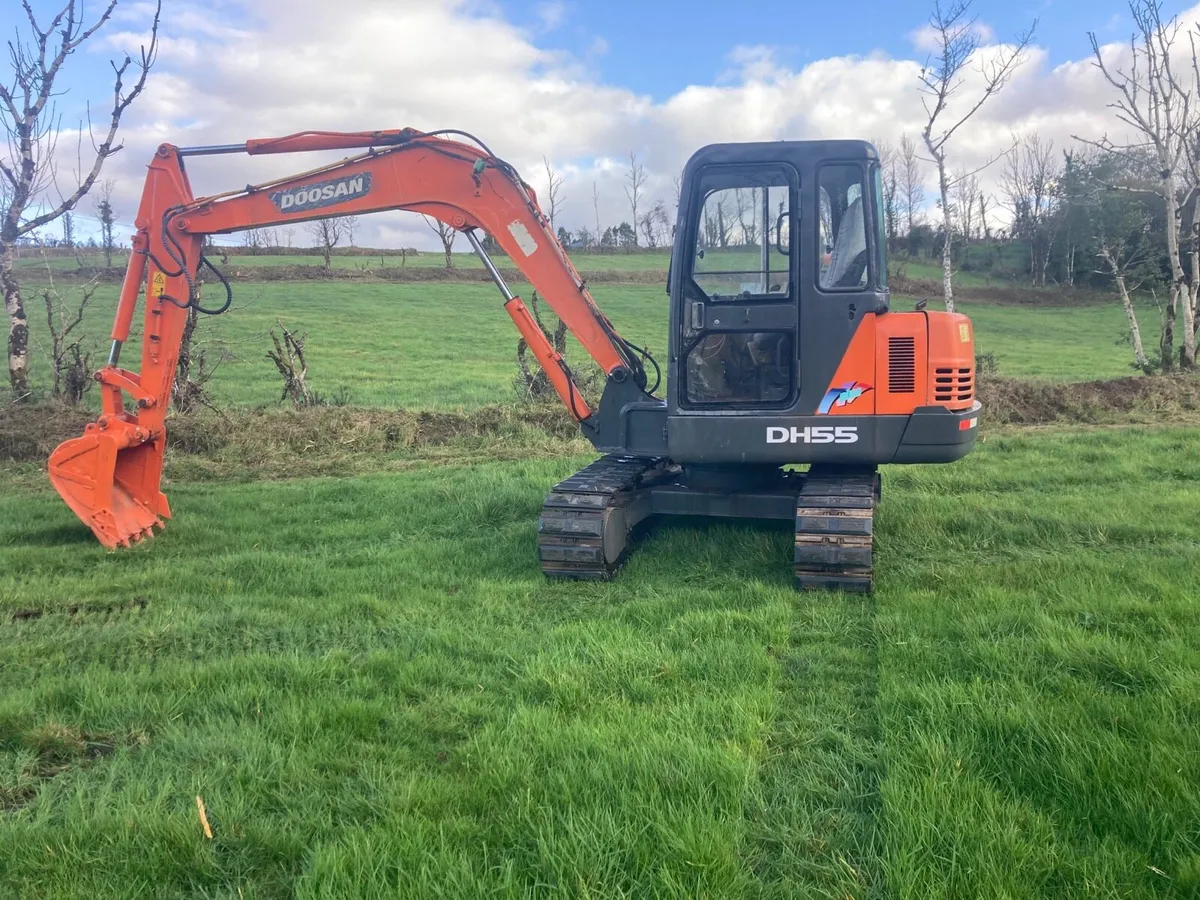 Doosan 55 - Image 1