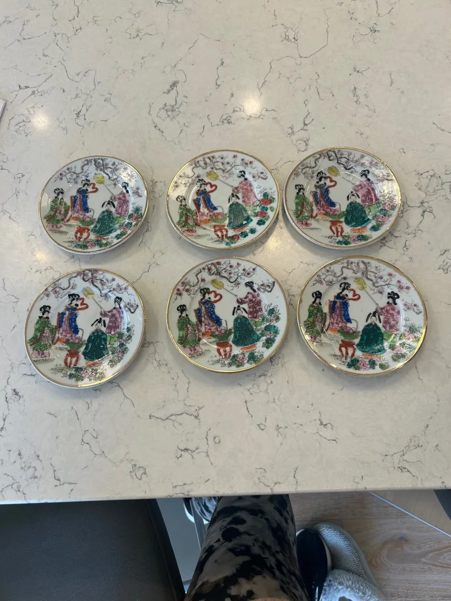 Japanese Porcelain Vintage - Image 1