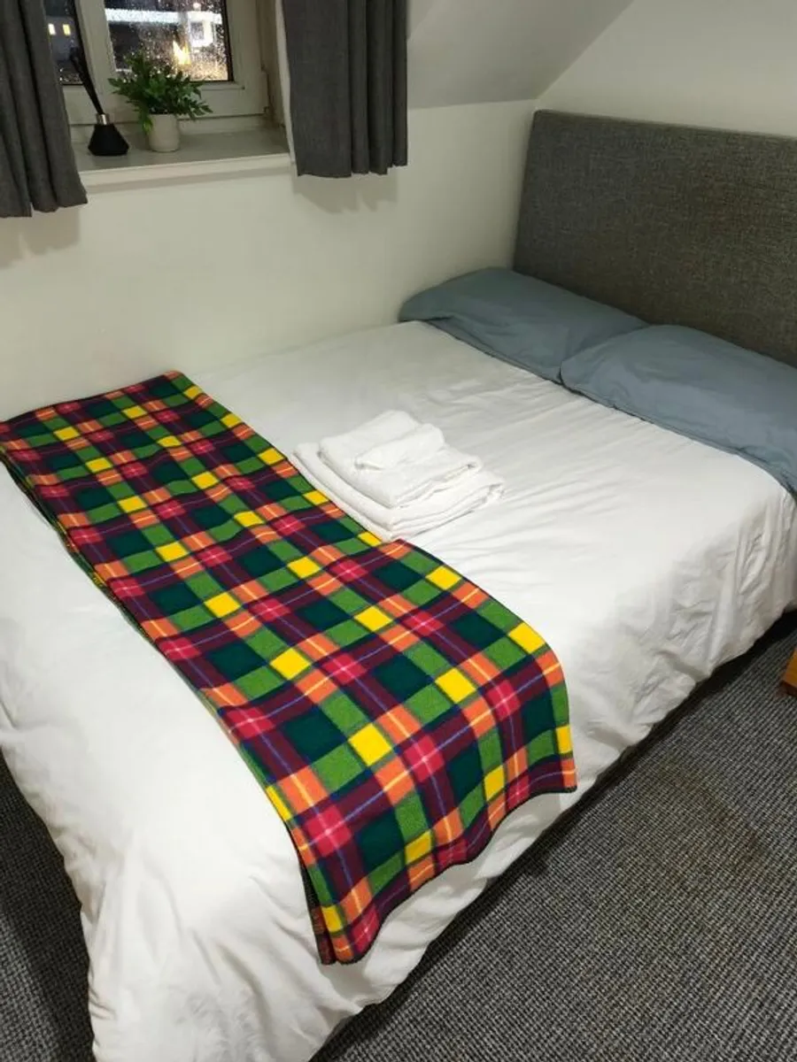 4 Double Beds (2 Small double and 2 Standard) with - Image 3