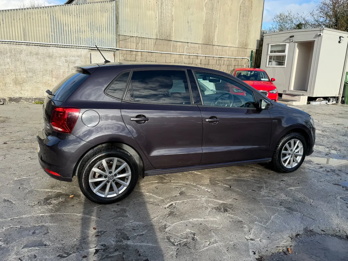 Volkswagen Polo 2015 - Image 4