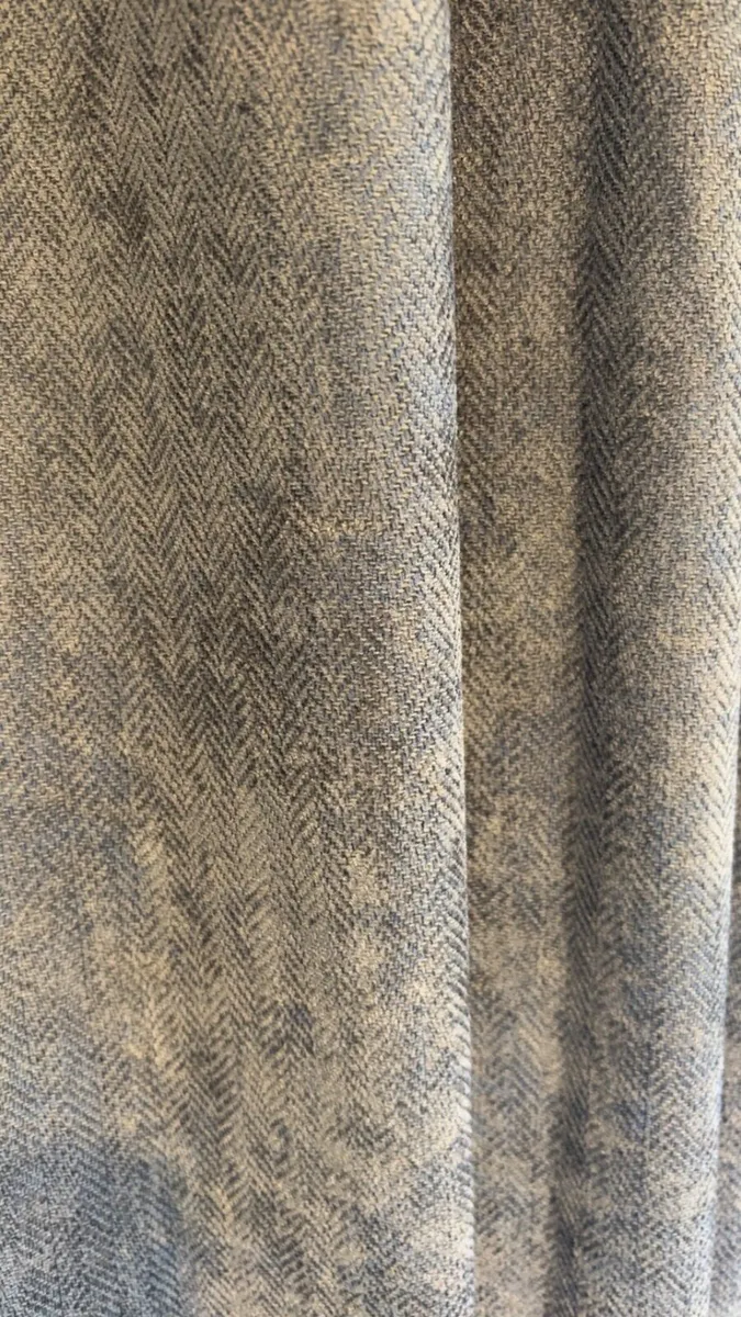 Curtains - Image 2
