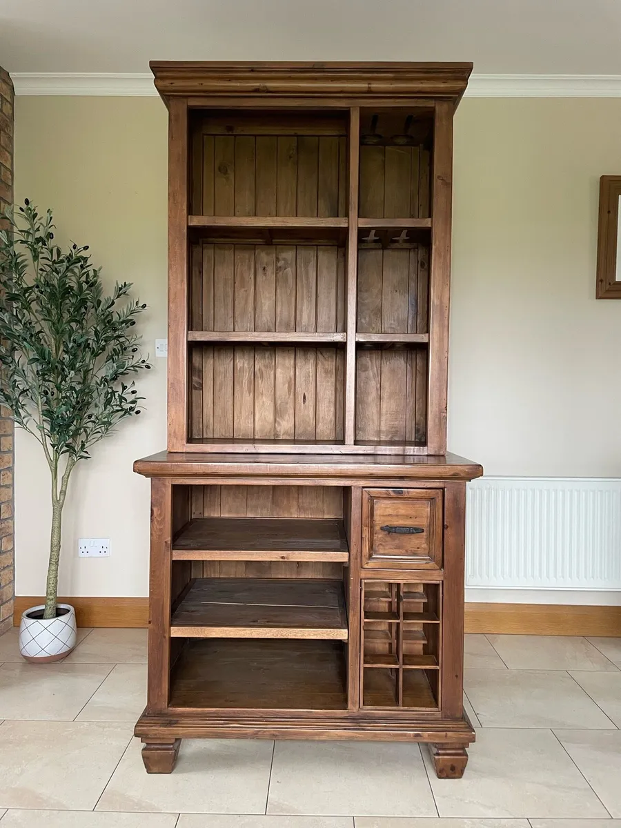 Dining room cabinet - Image 1