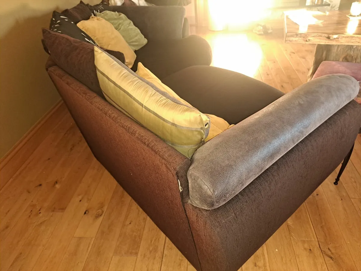 Couch- 4 seater - Image 2