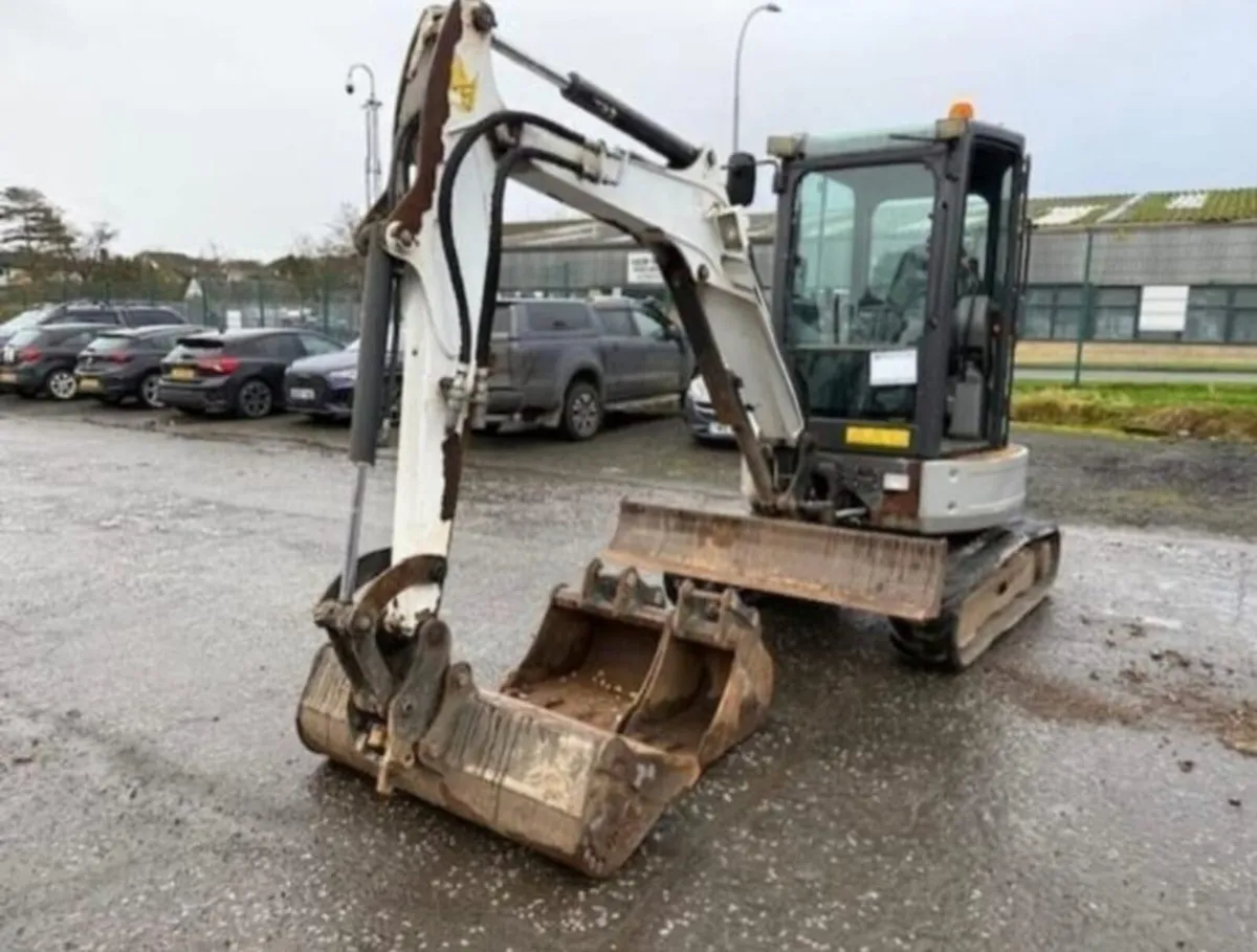 2018 B0BCAT E26 - Image 1