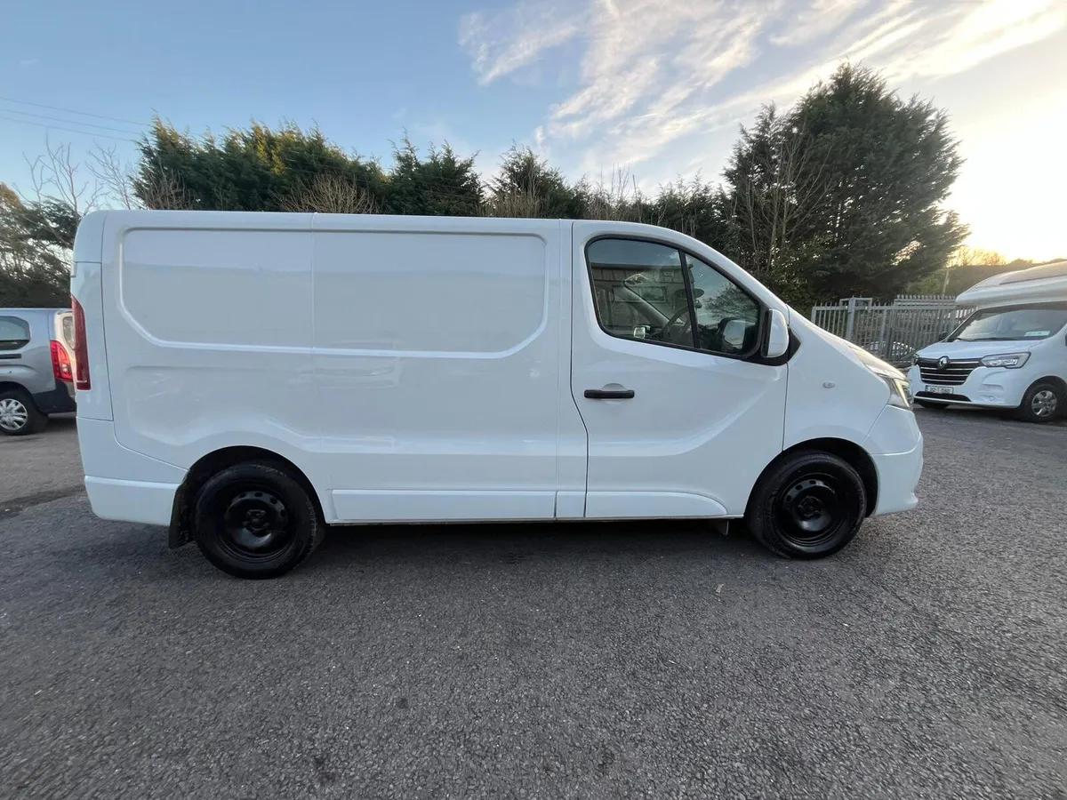 Renault Trafic SWB – Price Includes VAT - Image 3