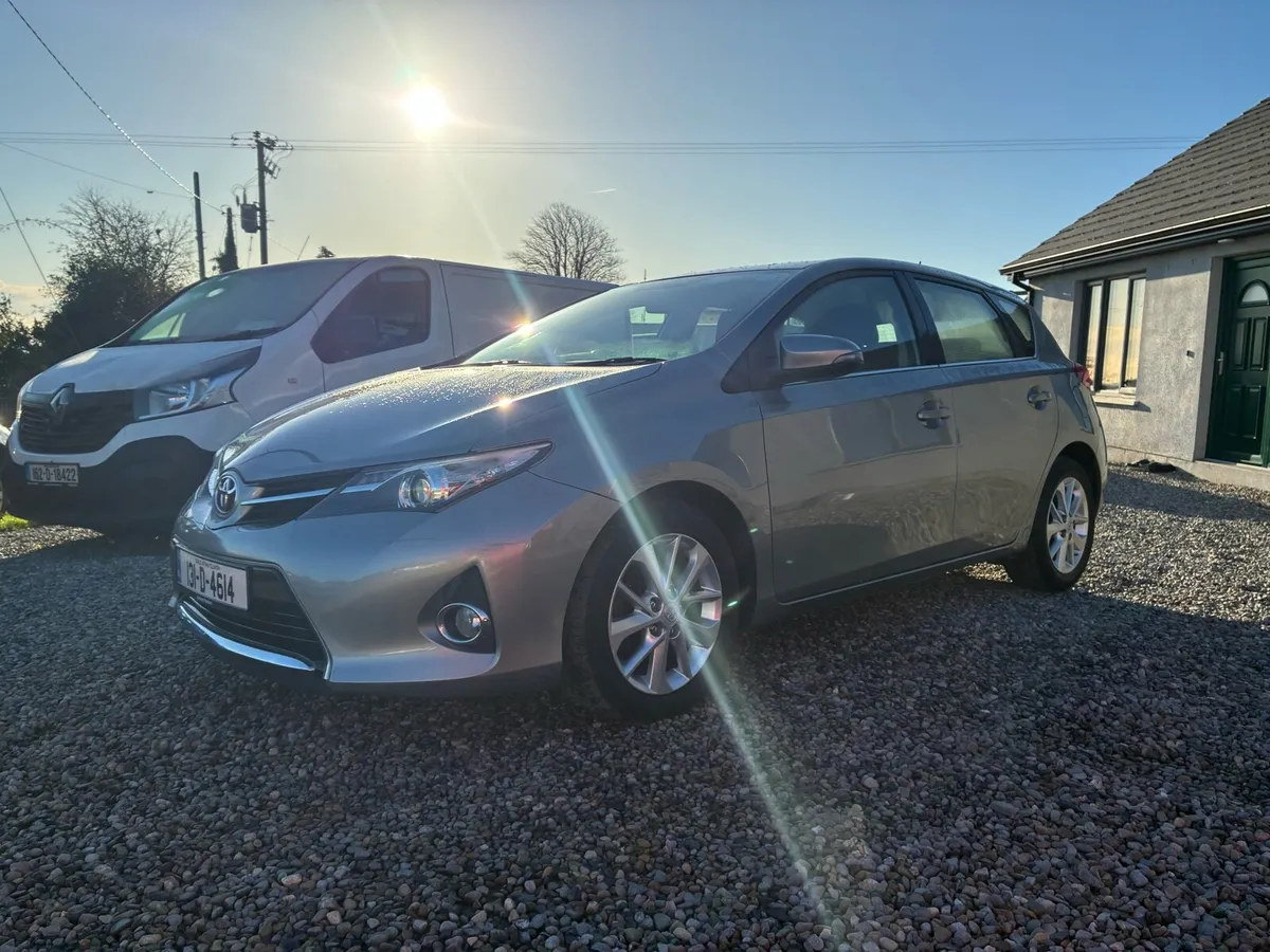 Toyota auris - Image 4
