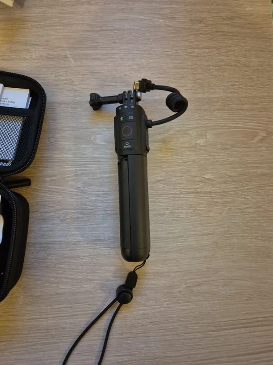 gopro black 9 camera, gopro volta battery tripod grip, case - Image 4