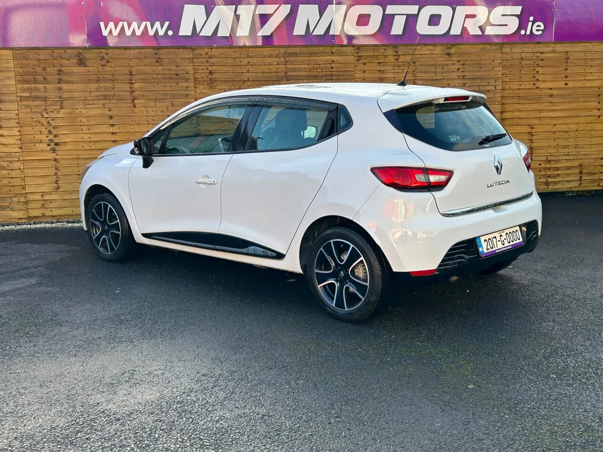 RENAULT CLIO! LOW KMS - Image 3